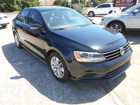 Used 2015 Volkswagen Jetta SE FWD image 4