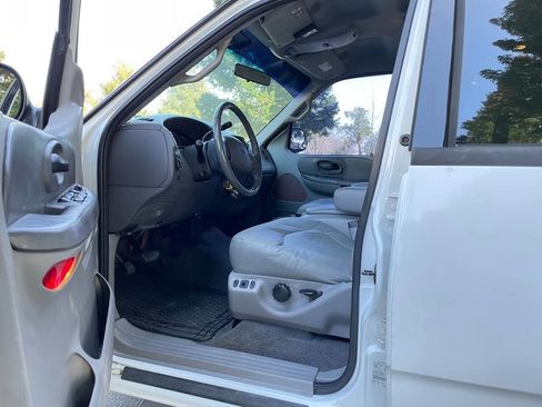 Used 2001 Ford F150 Lariat image 10