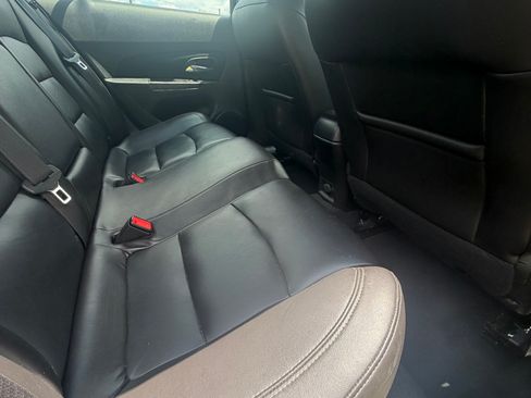 Used 2013 Chevrolet Cruze LT FWD image 15