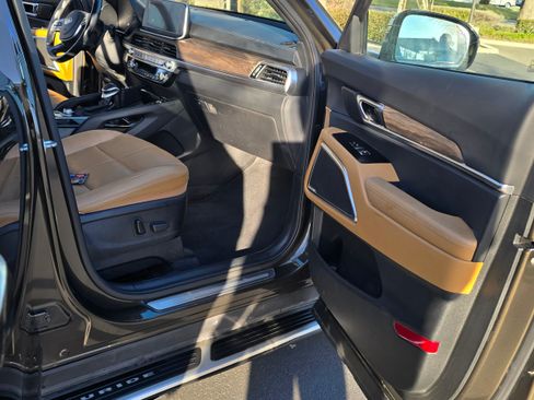 Used 2021 Kia Telluride SX Prestige image 20