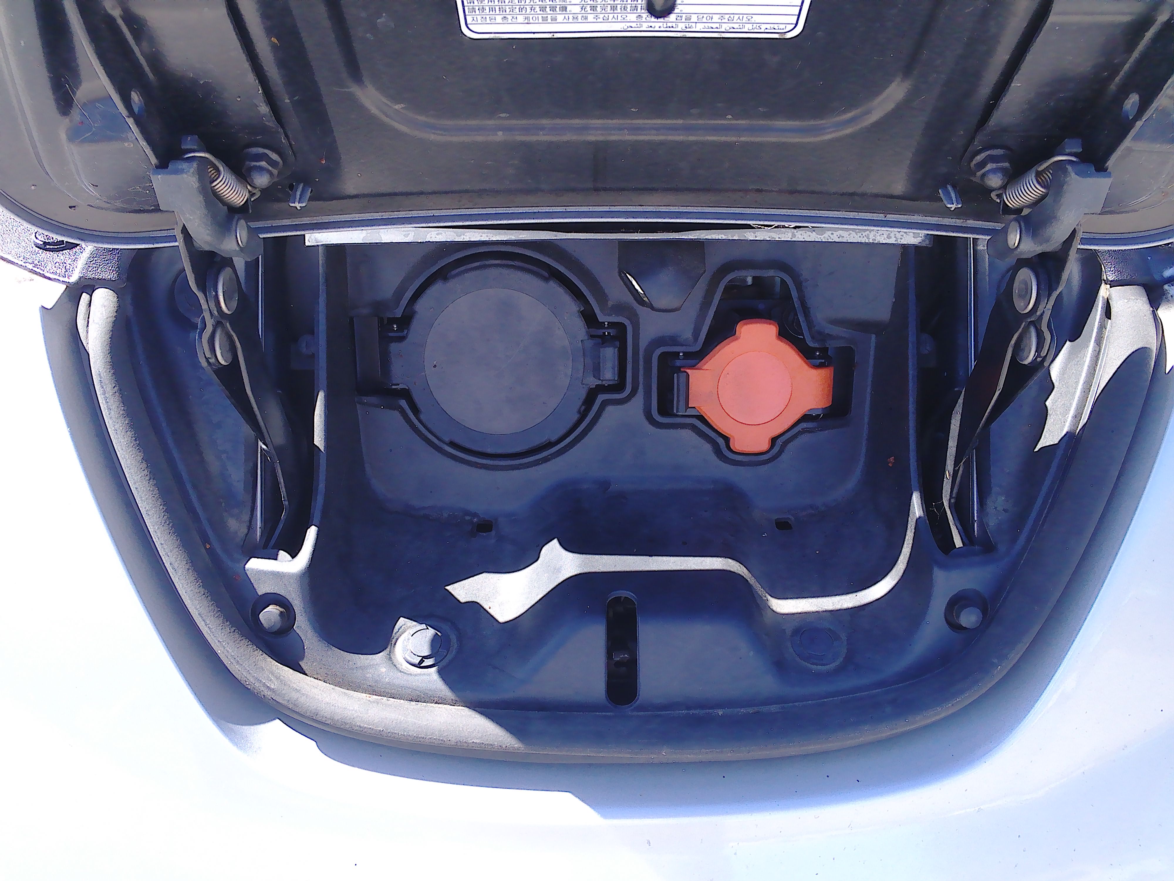 Used 2015 Nissan Leaf S FWD image 39