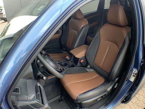 Used 2025 Subaru Forester Touring image 11