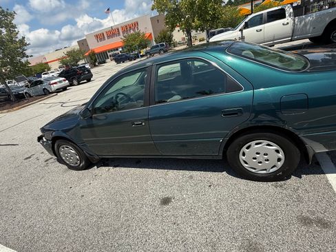 Used 1997 Toyota Camry image 9