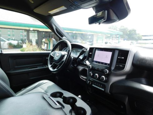 Used 2022 RAM 3500 4x4 Crew Cab Tradesman DRW image 19