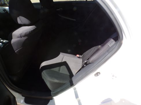 Used 2013 Toyota Corolla S Plus image 9