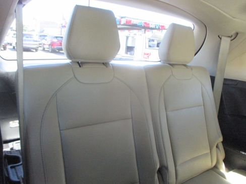 Used 2016 Acura MDX w/ Technology & Entertainment FWD image 17