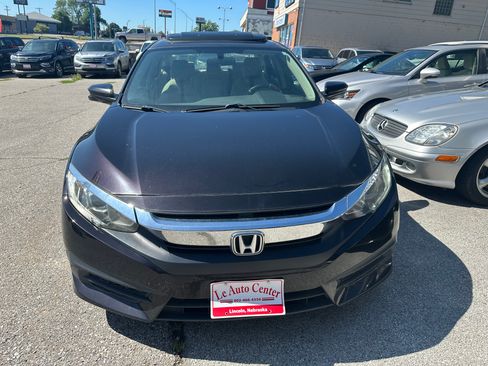 Used 2016 Honda Civic EX image 2