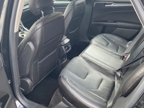 Used 2013 Ford Fusion Titanium image 17