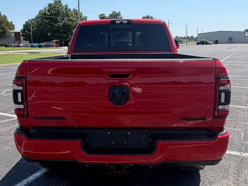 Used 2022 RAM 2500 4x4 Crew Cab Laramie image 4