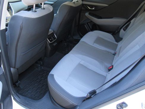 Used 2022 Subaru Outback Premium image 17
