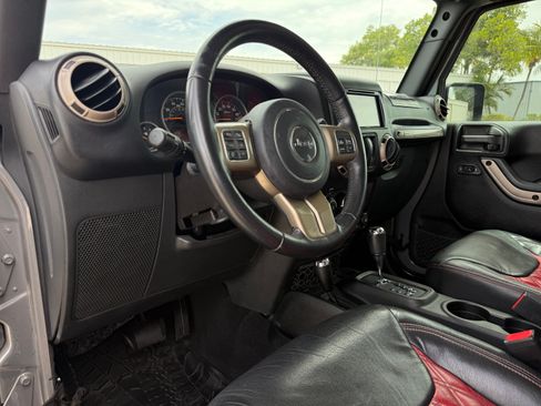 Used 2016 Jeep Wrangler 75th Anniversary AWD/4WD image 67