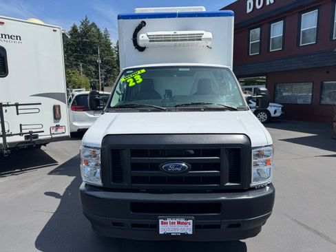 Used 2023 Ford E-350 and Econoline 350 Super Duty RWD image 32