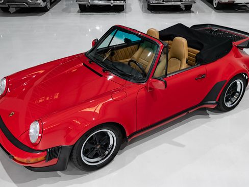 Used 1987 Porsche 911 Carrera Cabriolet RWD image 21