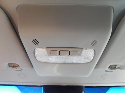 Used 2019 Ford Transit 350 image 17