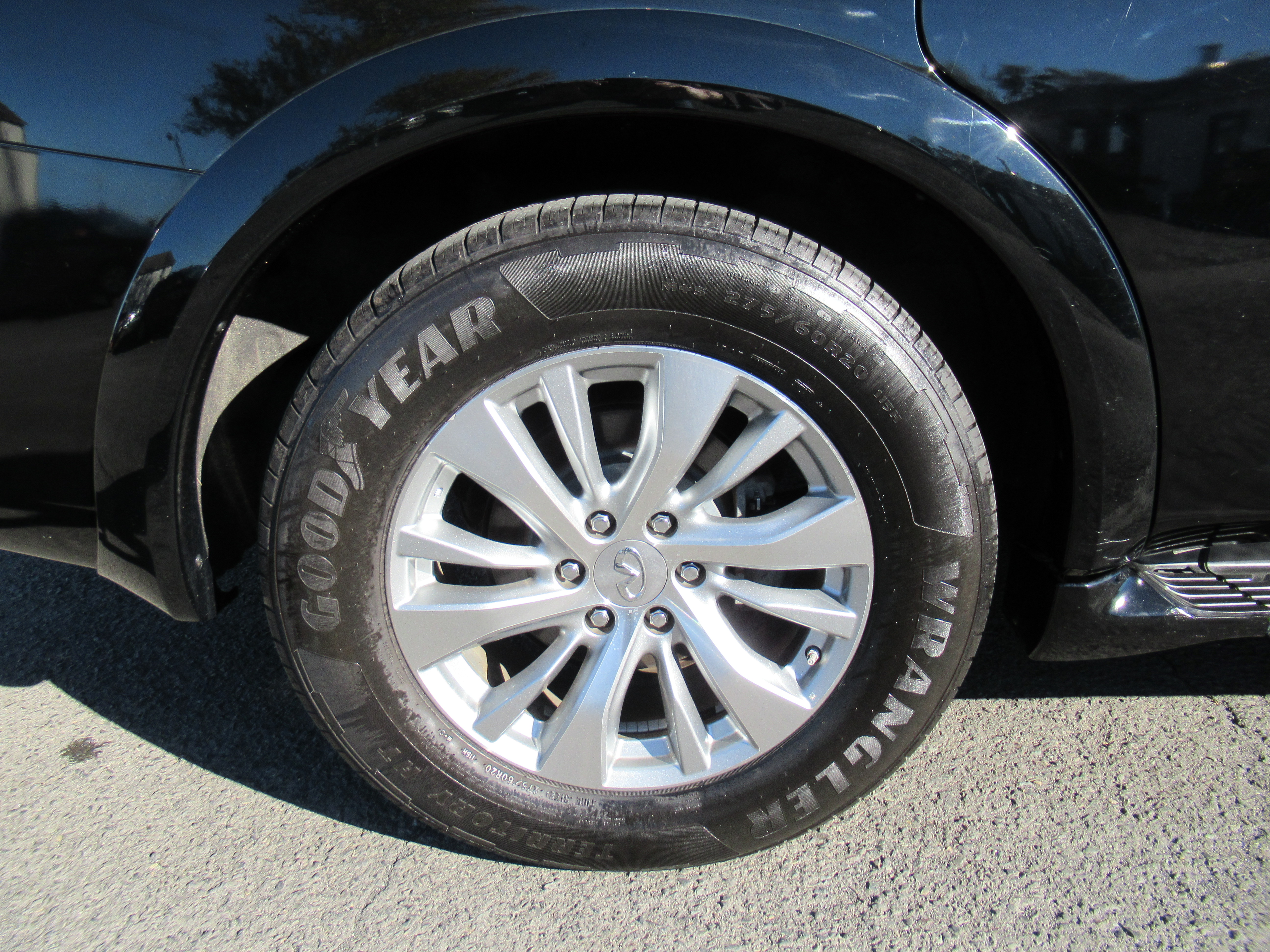 Used 2017 INFINITI QX80 4WD image 24