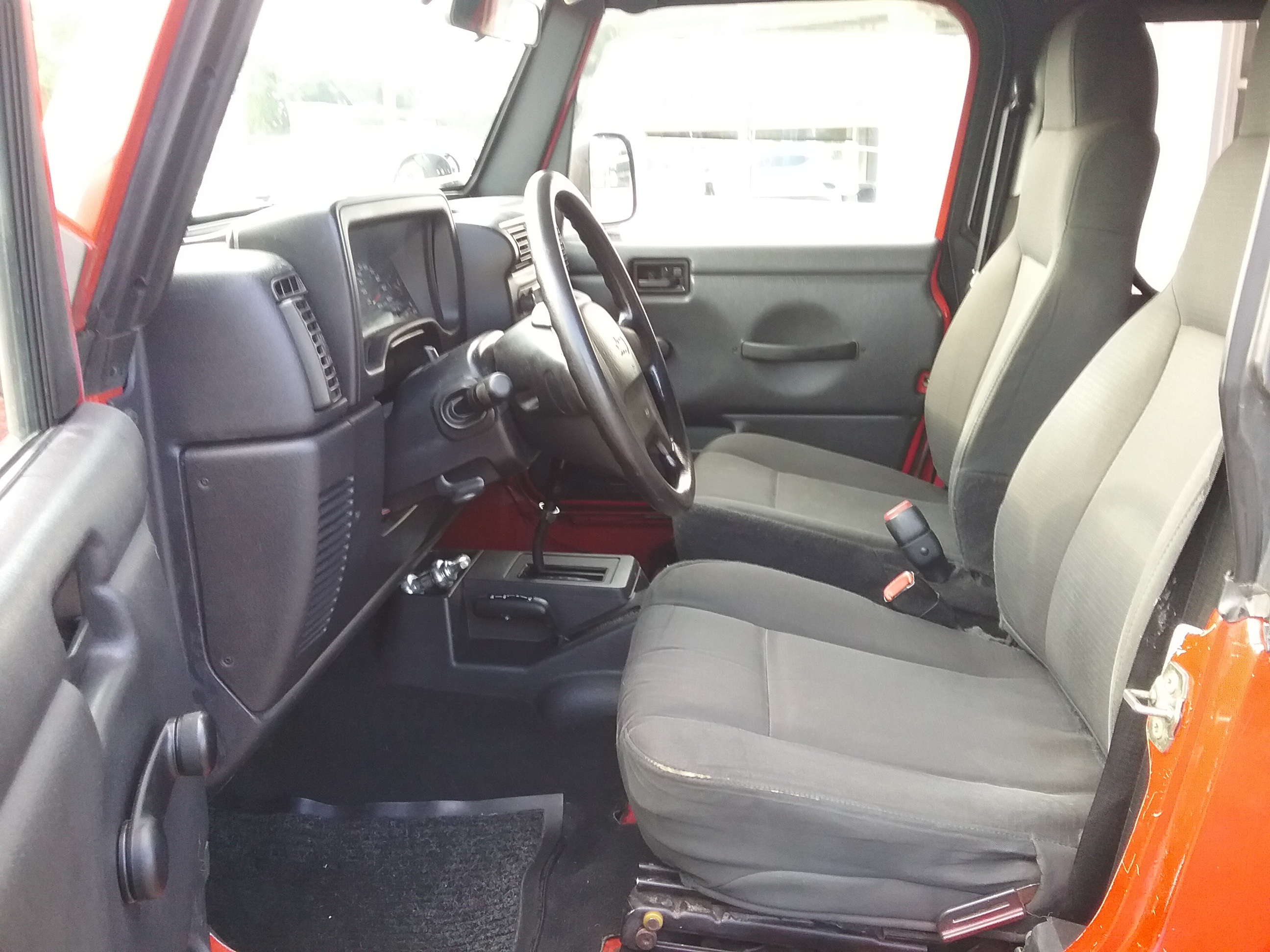 Used 2006 Jeep Wrangler SE AWD/4WD image 2