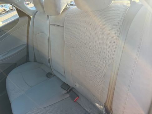 Used 2014 Hyundai Sonata GLS image 11