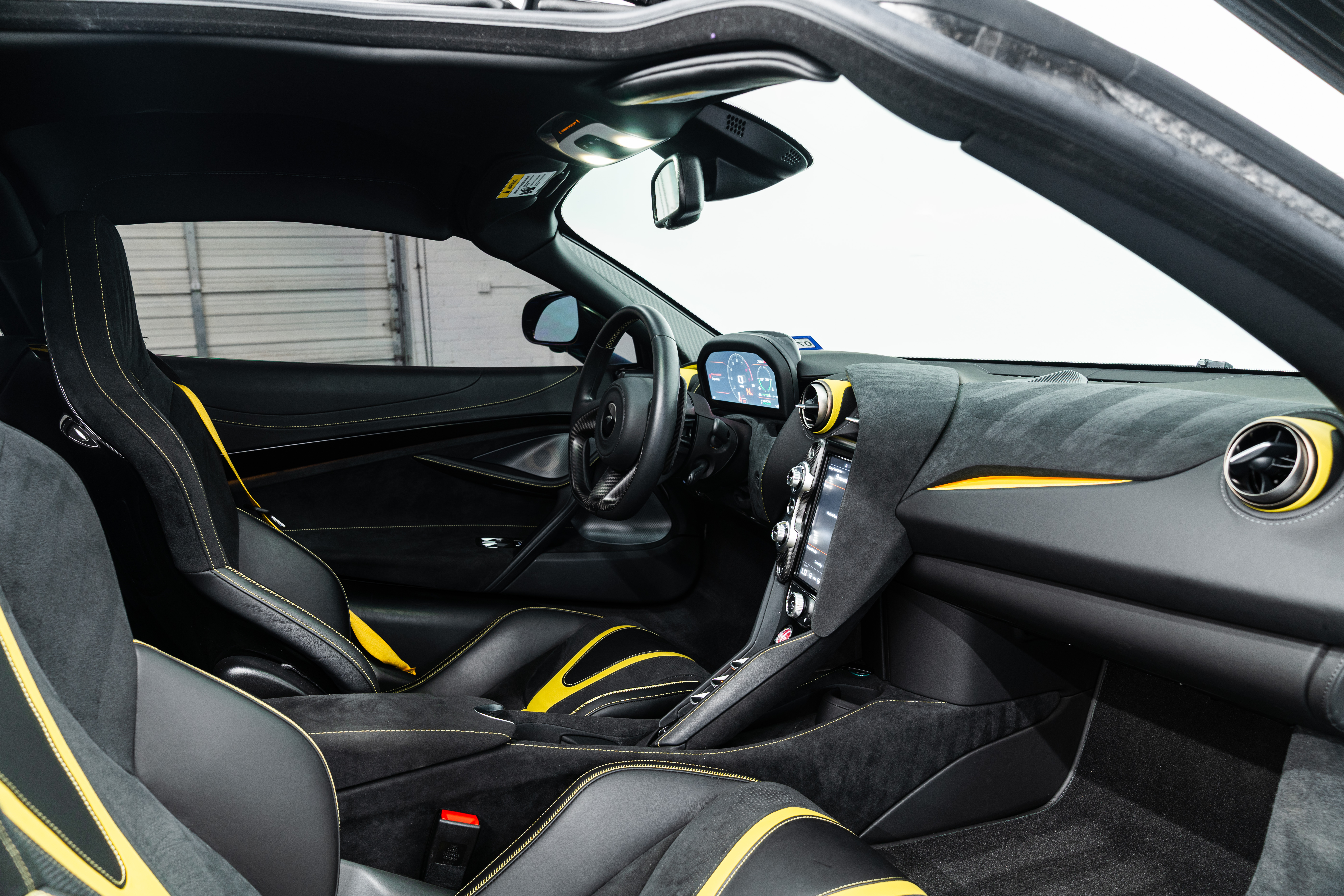 Used 2021 McLaren 720S Performance RWD image 13