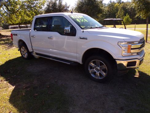 Used 2019 Ford F150 Lariat image 3