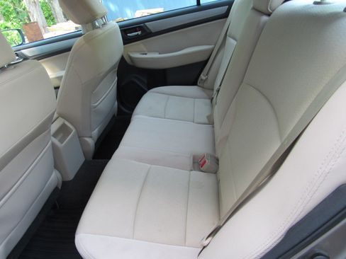 Used 2015 Subaru Legacy 2.5i Premium AWD/4WD image 12