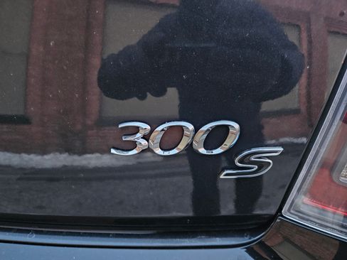 Used 2014 Chrysler 300 S image 7