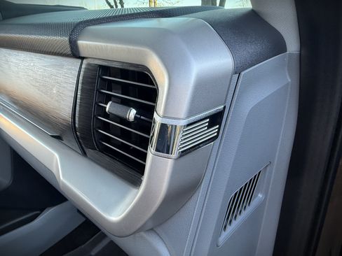 Used 2022 Ford F150 image 33