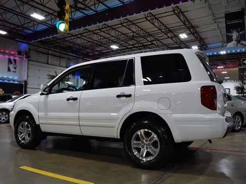 Used 2005 Honda Pilot EX image 12