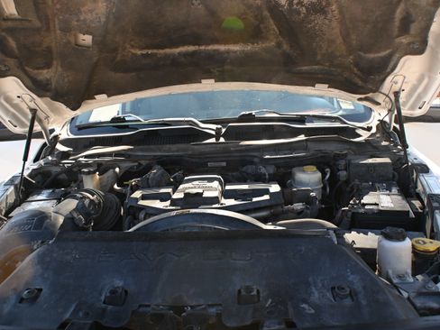 Used 2015 RAM 2500 Tradesman image 33