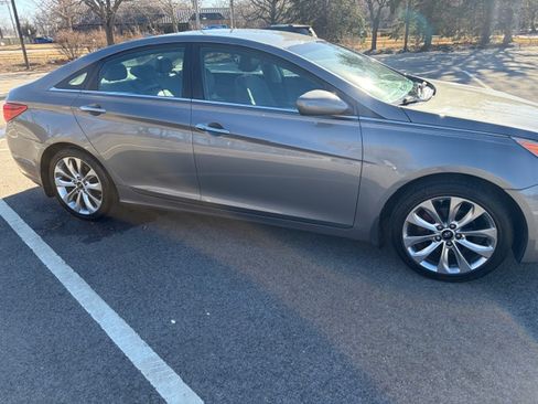 Used 2013 Hyundai Sonata SE image 5