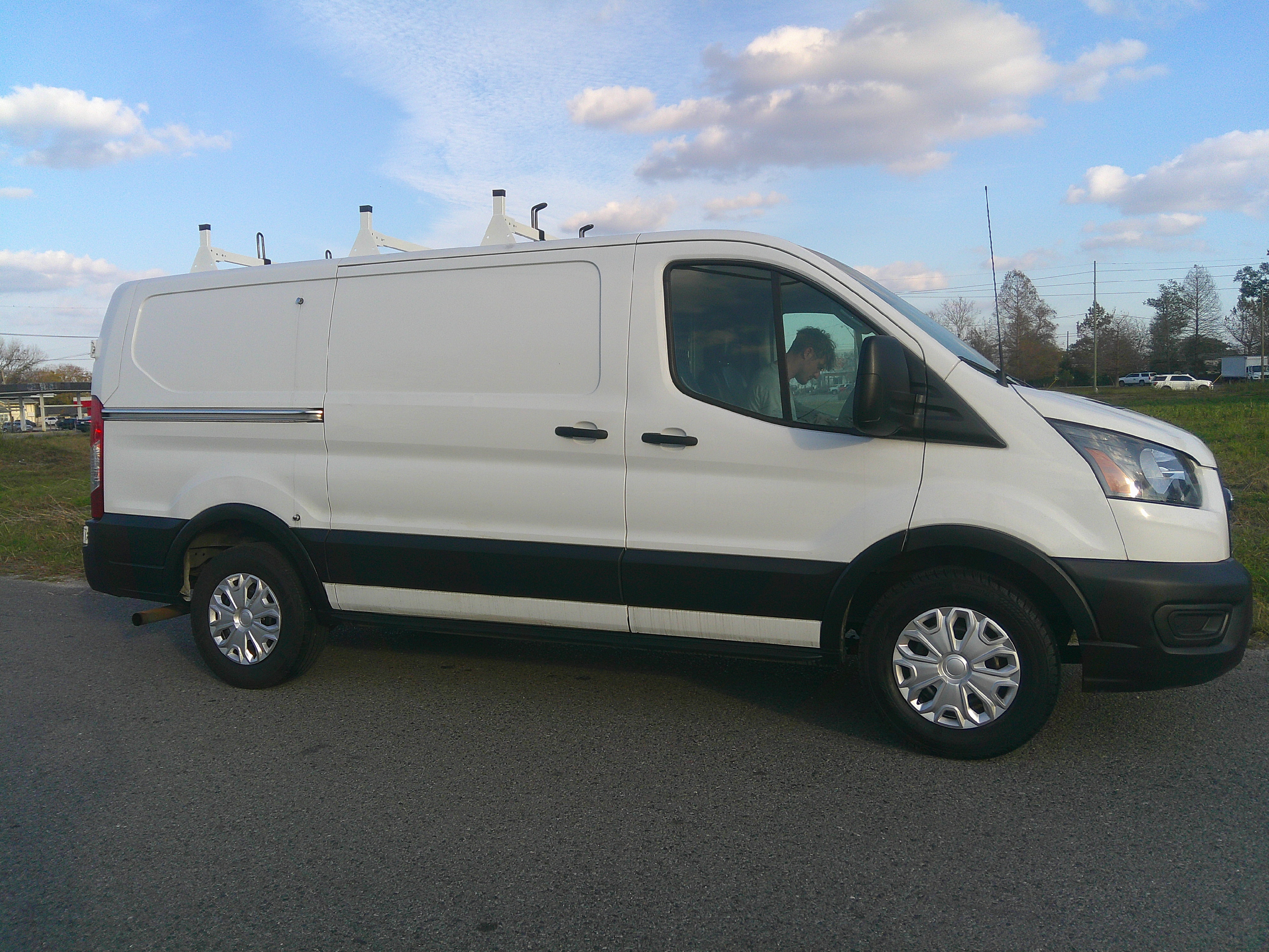 Used 2020 Ford Transit 150 Low Roof RWD image 1