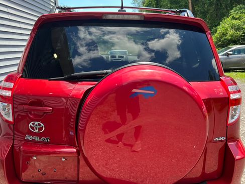 Used 2012 Toyota RAV4 4WD image 4