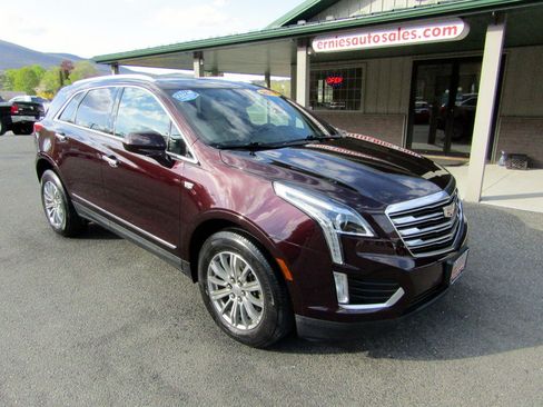 Used 2017 Cadillac XT5 AWD Luxury image 2