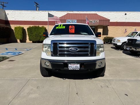 Used 2011 Ford F150 XLT image 2
