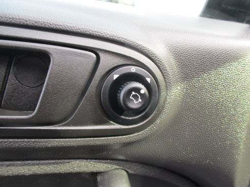 Used 2019 Ford Fiesta SE image 18