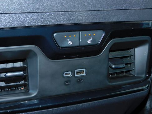 Used 2024 Chevrolet Silverado 1500 ZR2 image 26