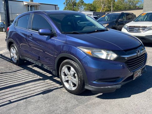 Used 2016 Honda HR-V LX image 7
