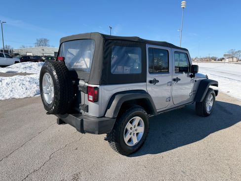Used 2015 Jeep Wrangler Unlimited Sport image 6