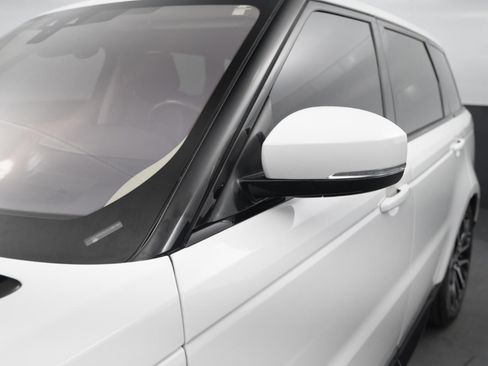 Used 2020 Land Rover Range Rover Sport HSE image 11