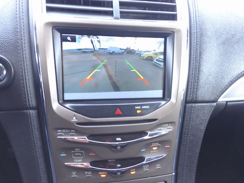 Used 2015 Lincoln MKX image 16