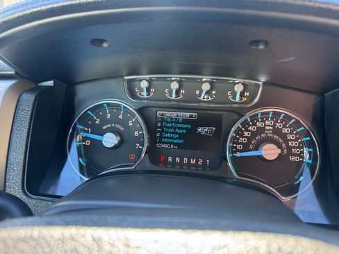 Used 2011 Ford F150 Lariat image 21