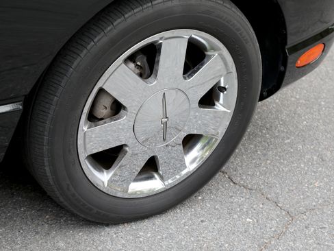 Used 2002 Ford Thunderbird RWD image 10