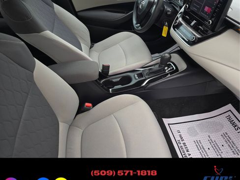 Used 2022 Toyota Corolla LE image 25