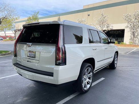 Used 2015 Cadillac Escalade Premium Luxury Platinum image 8