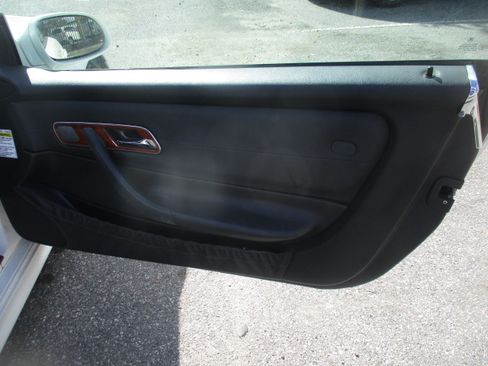 Used 2002 Mercedes-Benz SLK 320 image 10