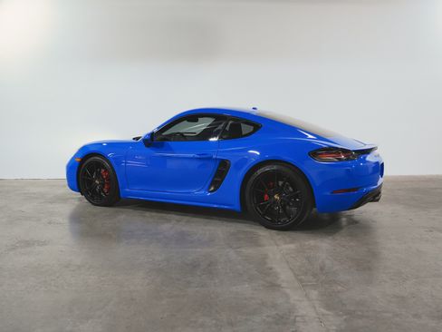 Used 2022 Porsche 718 Cayman S image 4