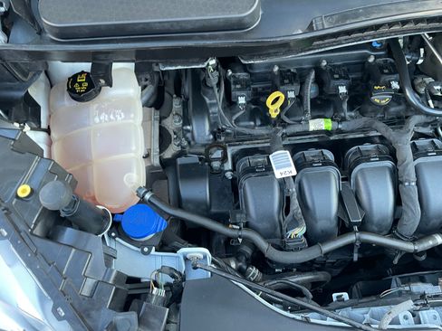 Used 2020 Ford Transit Connect XL image 24