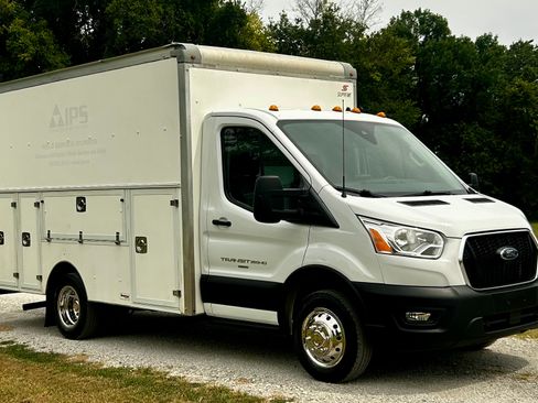 Used 2021 Ford Transit 350 DRW RWD image 7