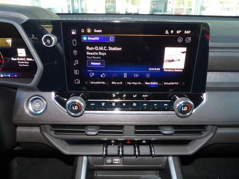 New 2026 Chevrolet Colorado Trail Boss AWD/4WD image 4