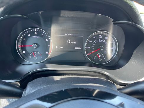 Used 2019 Kia Forte EX image 9
