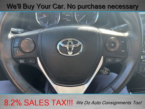 Used 2018 Toyota Corolla XSE image 26